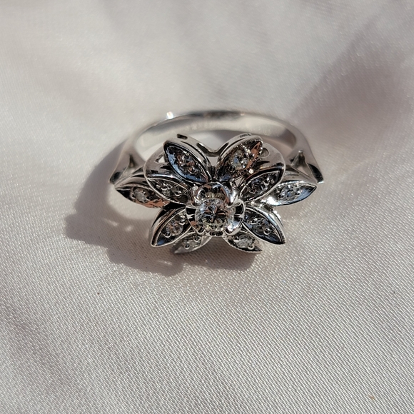 Vintage White Gold Flower Diamond Ring - Picture 1 of 9